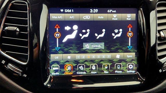 2021 Jeep Compass Limited 4x4 w/ Elite Interior Group - 23027617 - 19