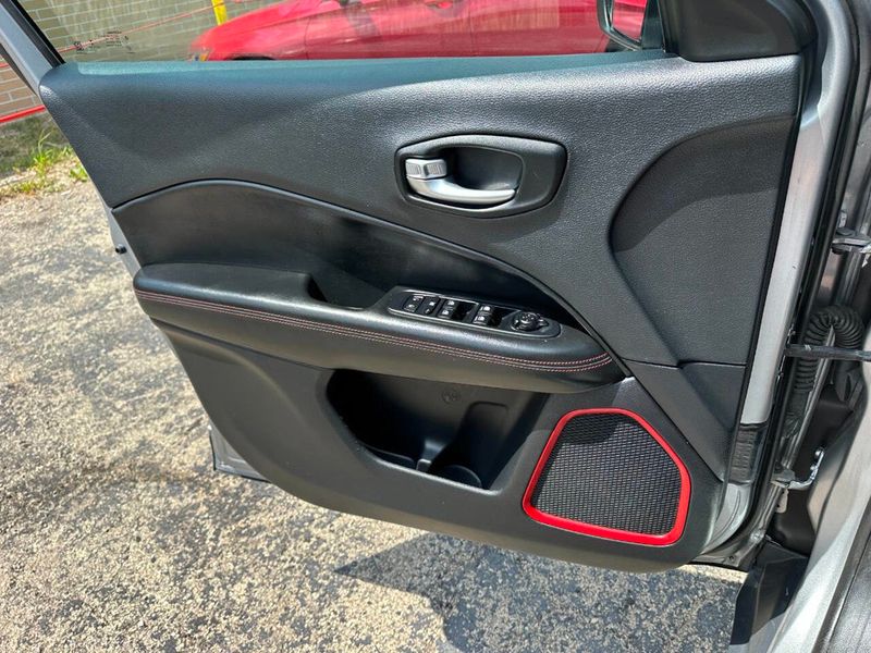 2021 Jeep Compass Trailhawk 4x4 - 22885628 - 34