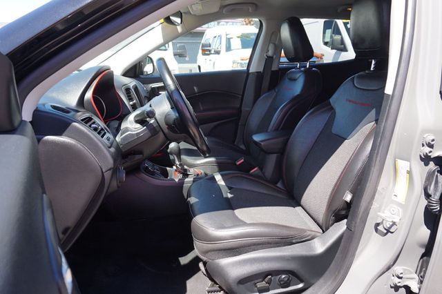 2021 Jeep Compass TRAILHAWK, 4X4, PREMIUM WHEELS, LEATHER SEATS, PUSH BUTTON START - 23061156 - 18