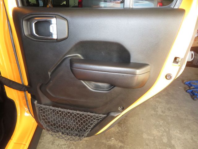 2021 Jeep Gladiator 1OWNER GLADIATOR MOJAVE AZ JEEP EXTRA CLEAN LIKE NEW TIRES  - 22968703 - 28