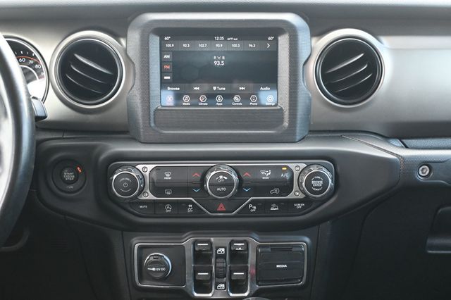 2021 Jeep Gladiator 3 1/2" ROUGH COUNTRY Lift 17" Black Rhino Wheels 37" Nitto Tires - 22776597 - 10