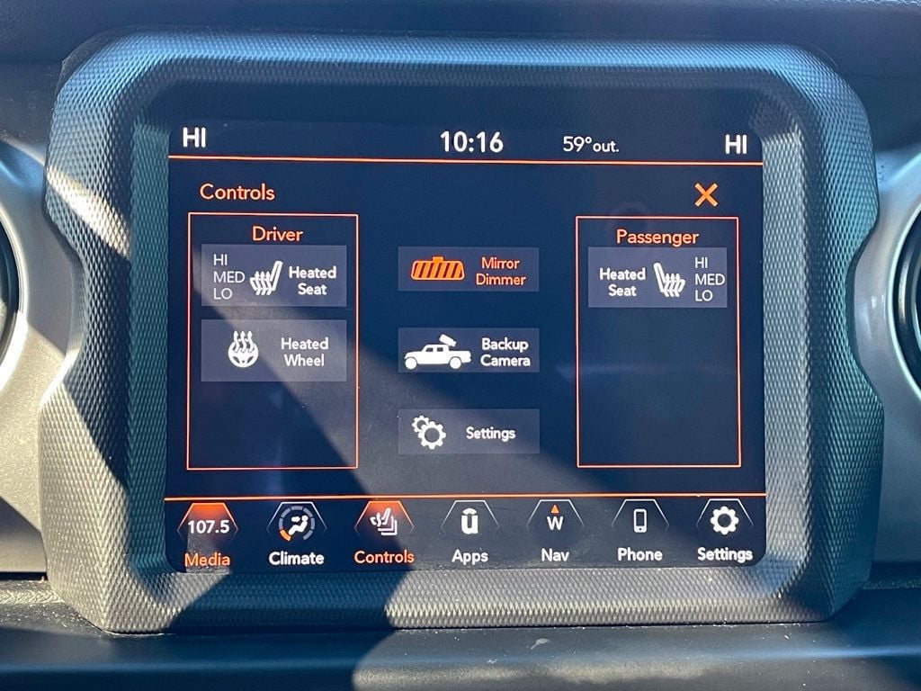 2021 Jeep Gladiator 80th Anniversary 4x4 - 22937498 - 27