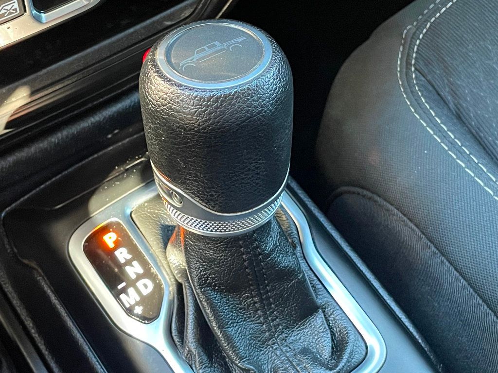 2021 Jeep Gladiator 80th Anniversary 4x4 - 22937498 - 32