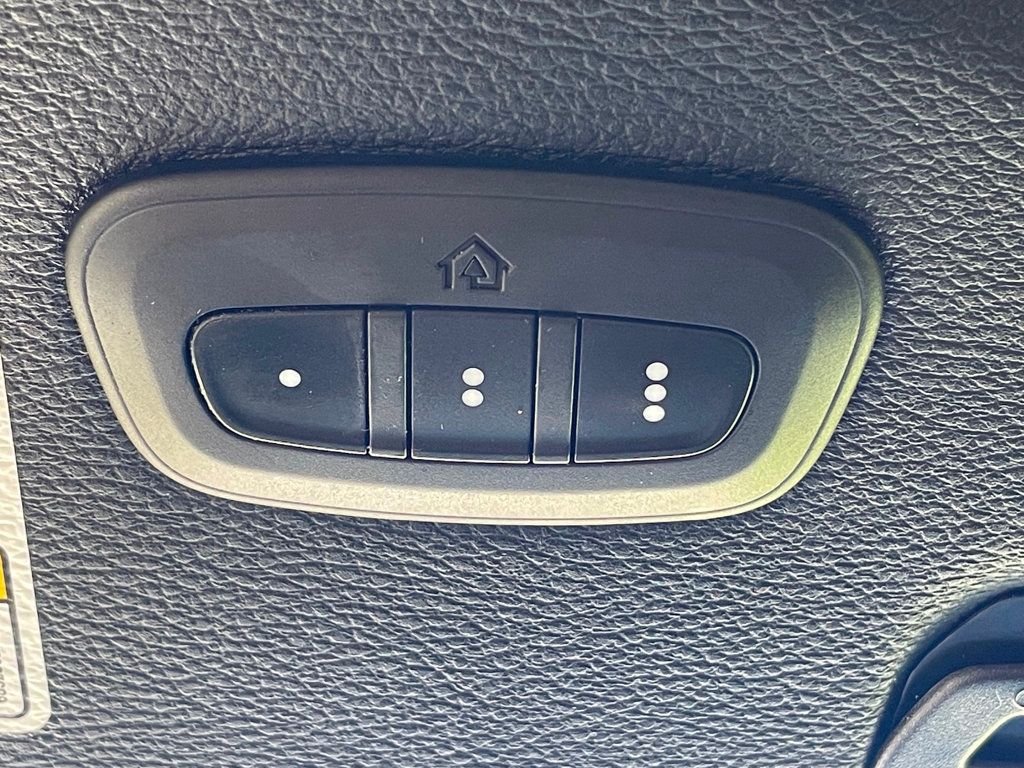 2021 Jeep Gladiator 80th Anniversary 4x4 - 22937498 - 37