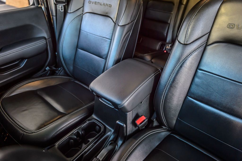 2021 Jeep Gladiator GLADIATOR OVERLAND 4X4 LOW MILES WHEELS BUMPER WITH WINCH BUMPER - 22936776 - 30