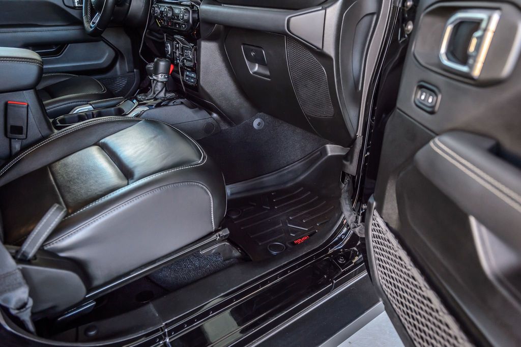 2021 Jeep Gladiator GLADIATOR OVERLAND 4X4 LOW MILES WHEELS BUMPER WITH WINCH BUMPER - 22936776 - 42