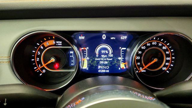 2021 Jeep Gladiator High Altitude 4x4 Turbo Diesel, Hard Top & Cold Weather Group - 23030659 - 12