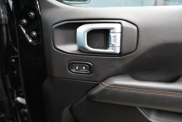 2021 Jeep Gladiator Mojave - 23080775 - 42