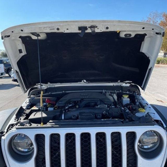 2021 Jeep Gladiator Mojave - 22741469 - 34