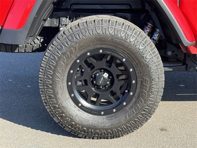 2021 Jeep Gladiator Mojave 4x4 - 22734139 - 9