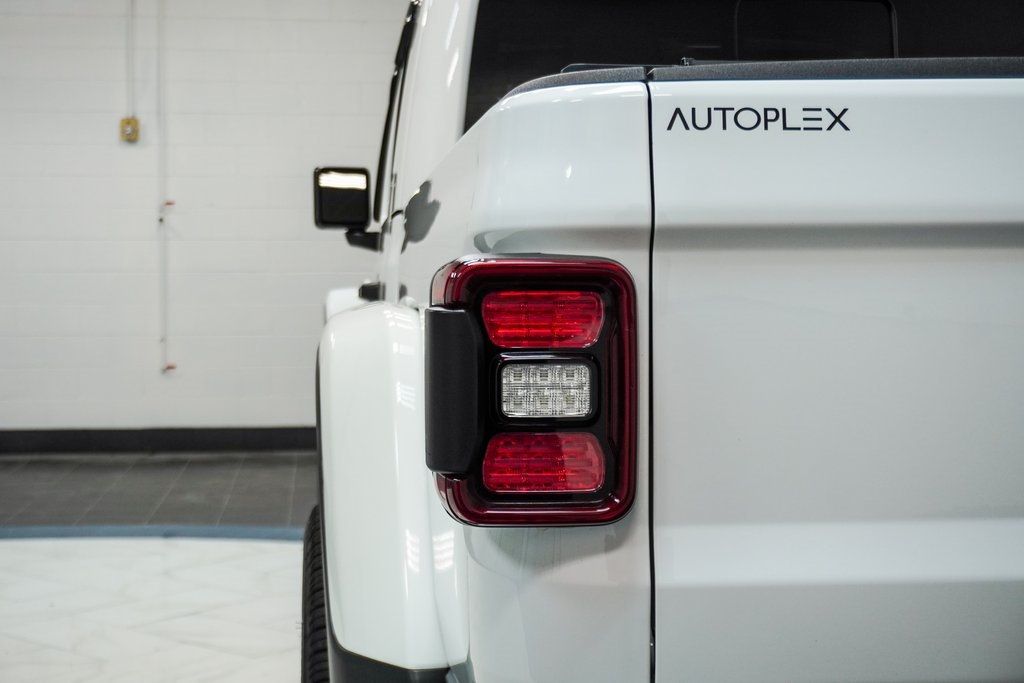 2021 Jeep Gladiator Mojave photo 12