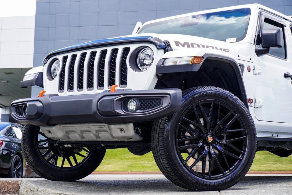 2021 Jeep Gladiator Mojave photo 2