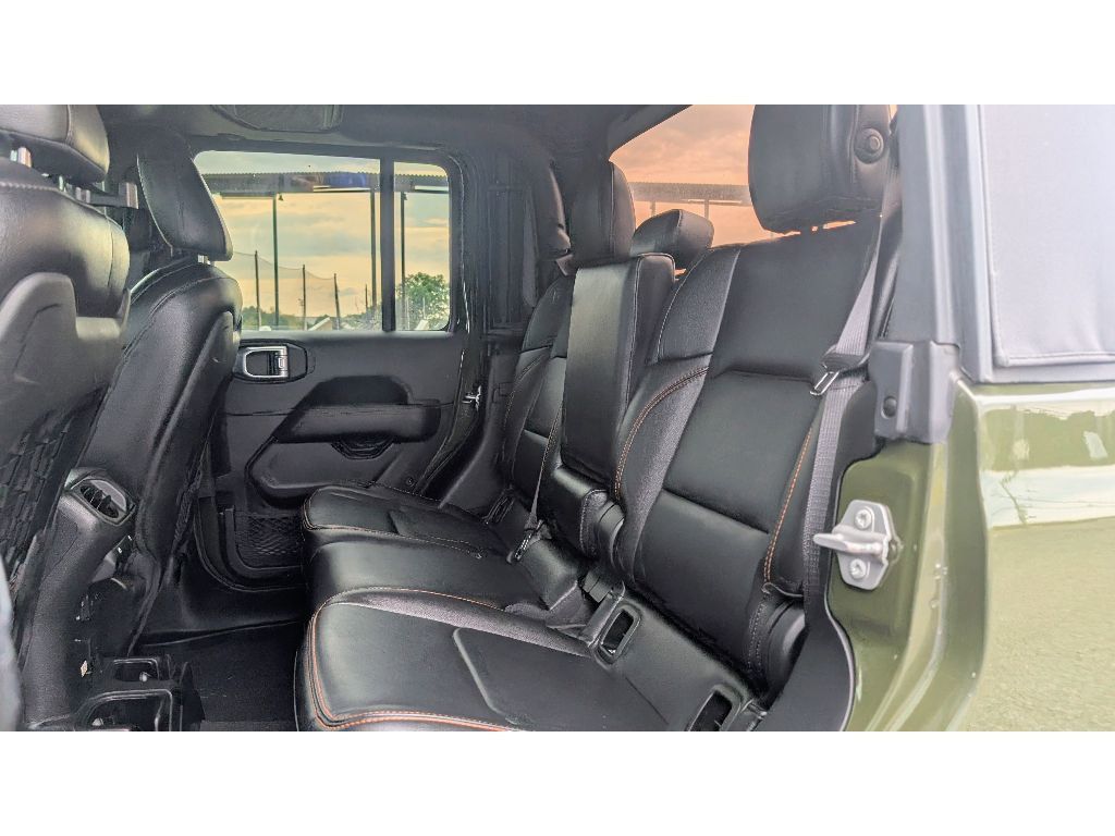 2021 Jeep Gladiator Mojave photo 16