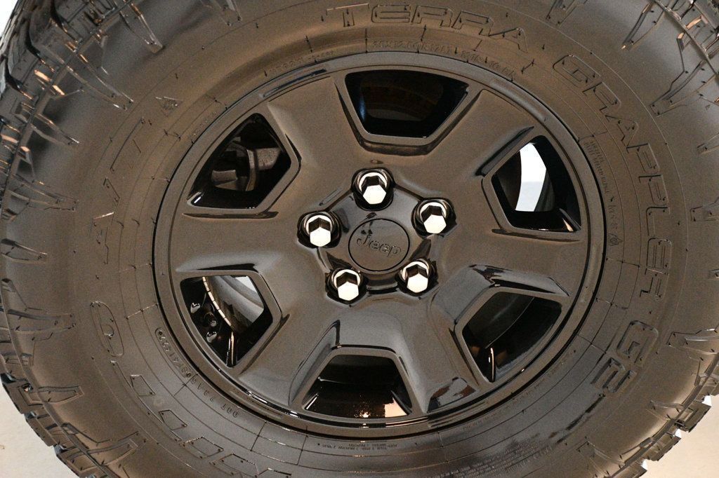 2021 Jeep Gladiator Mojave 4x4 - 22897071 - 23