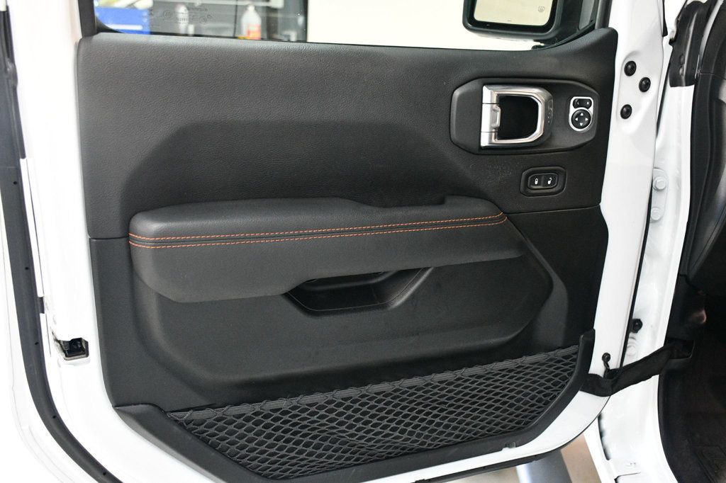 2021 Jeep Gladiator Mojave 4x4 - 22897071 - 25