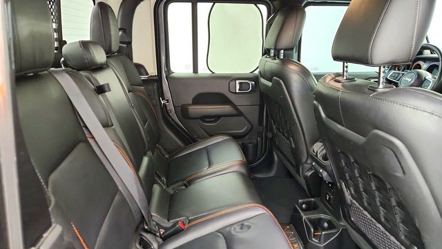 2021 Jeep Gladiator Mojave 4x4 w/ Hardtop, 8.4'' Radio & Premium Audio Group - 23018165 - 23