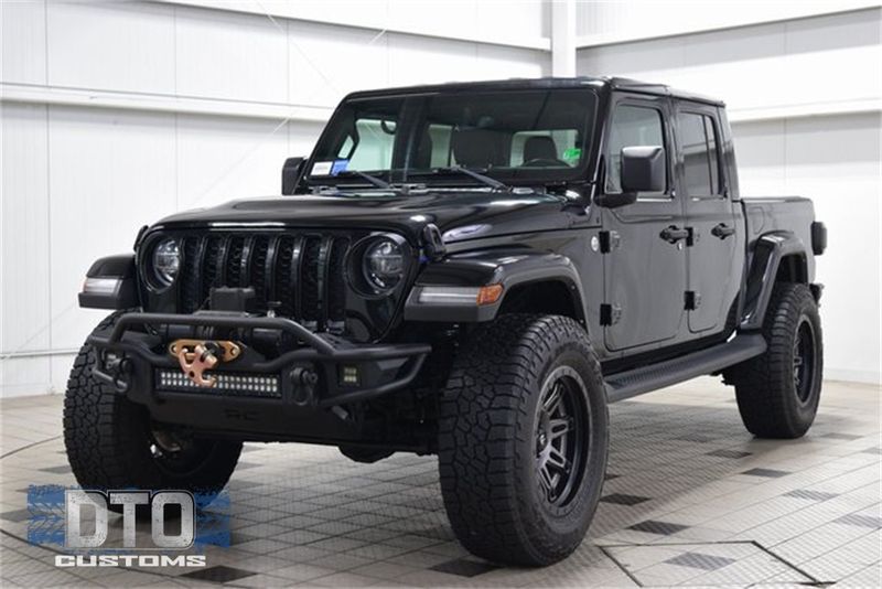 2021 Jeep Gladiator Overland photo 3