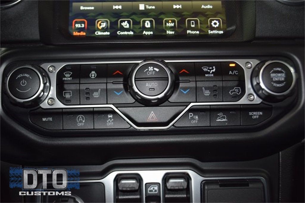 2021 Jeep Gladiator Overland - 22883099 - 30