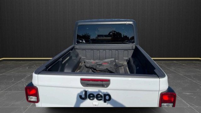 2021 Jeep Gladiator Overland 4x4 - 23094465 - 10