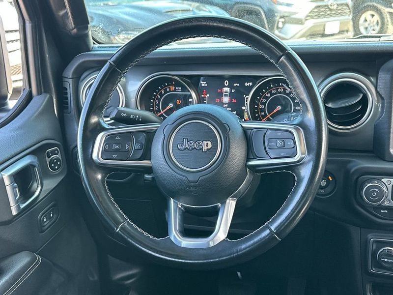 2021 Jeep Gladiator Overland 4x4 - 22950268 - 17