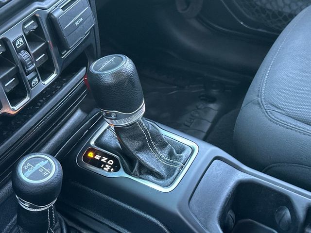 2021 Jeep Gladiator Overland 4x4 - 22950268 - 18