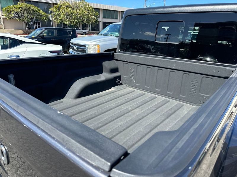 2021 Jeep Gladiator Overland 4x4 - 22950268 - 20