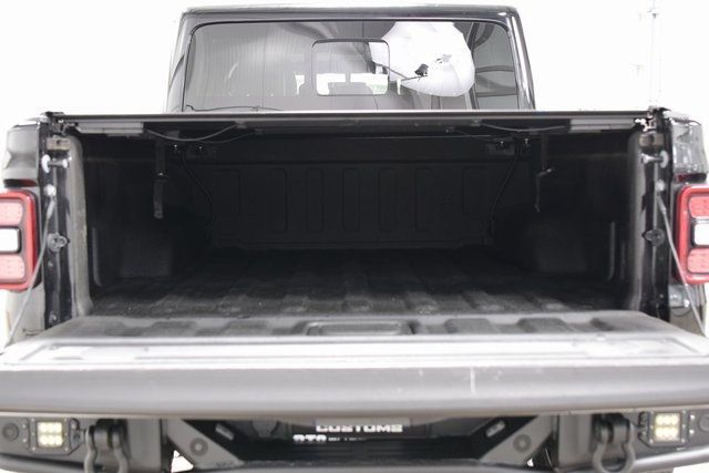 2021 Jeep Gladiator Overland 4x4 - 22982482 - 21