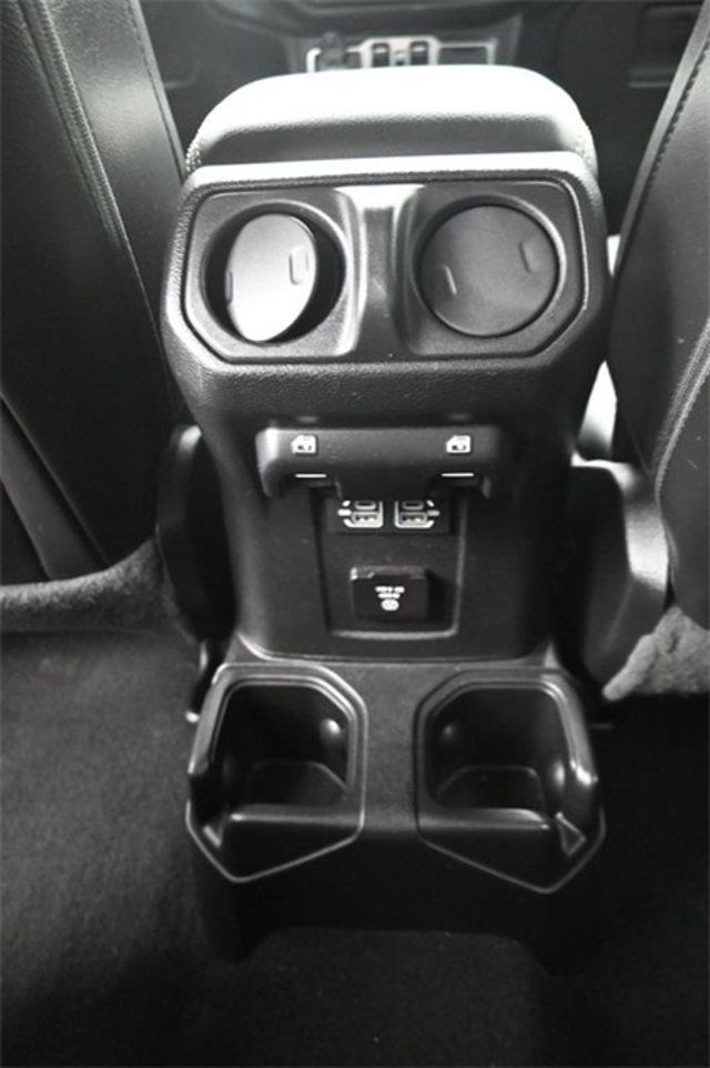 2021 Jeep Gladiator Overland photo 8