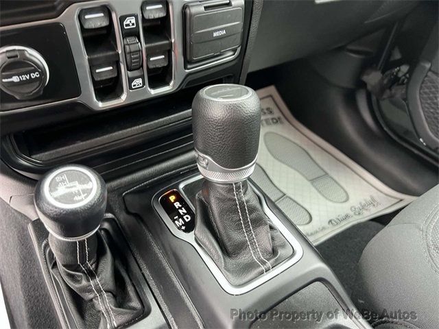 2021 Jeep Gladiator Overland 4x4 - 22902919 - 21