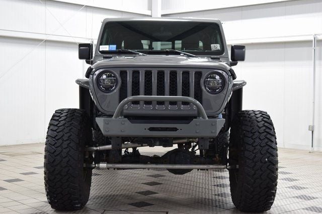 2021 Jeep Gladiator Rubicon photo 2