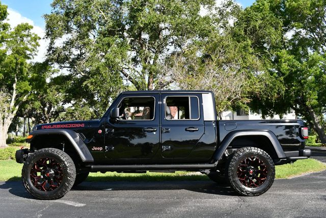 2021 Jeep Gladiator Rubicon 4x4 W/Preferred Package 24R and Fuel Wheels - 22861379 - 26