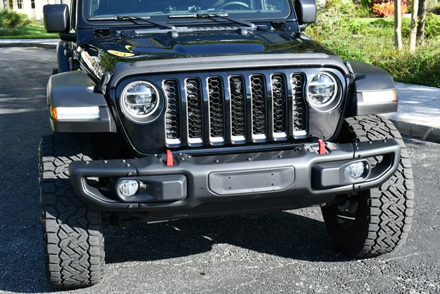 2021 Jeep Gladiator Rubicon 4x4 W/Preferred Package 24R and Fuel Wheels - 22861379 - 36