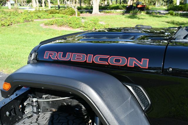 2021 Jeep Gladiator Rubicon 4x4 W/Preferred Package 24R and Fuel Wheels - 22861379 - 37