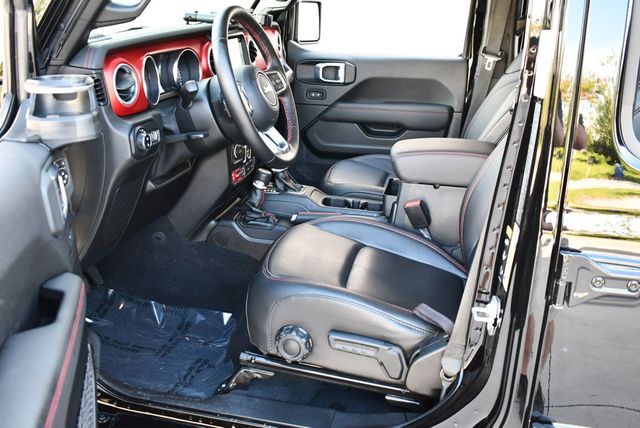 2021 Jeep Gladiator Rubicon 4x4 W/Preferred Package 24R and Fuel Wheels - 22861379 - 41