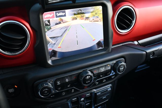 2021 Jeep Gladiator Rubicon 4x4 W/Preferred Package 24R and Fuel Wheels - 22861379 - 58