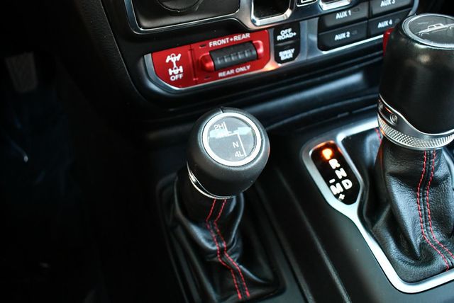 2021 Jeep Gladiator Rubicon 4x4 W/Preferred Package 24R and Fuel Wheels - 22861379 - 61