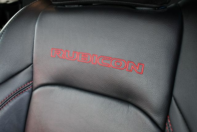 2021 Jeep Gladiator Rubicon 4x4 W/Preferred Package 24R and Fuel Wheels - 22861379 - 64