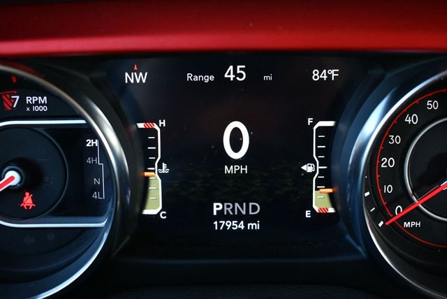 2021 Jeep Gladiator Rubicon 4x4 W/Preferred Package 24R and Fuel Wheels - 22861379 - 66