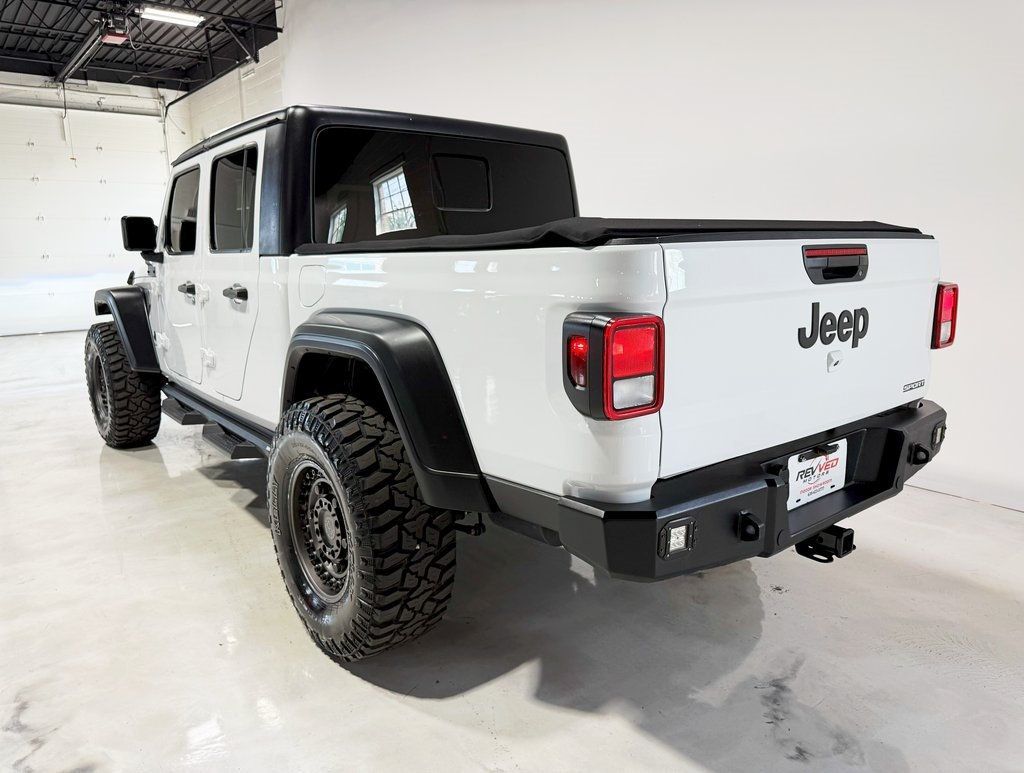 2021 Jeep Gladiator Sport photo 3
