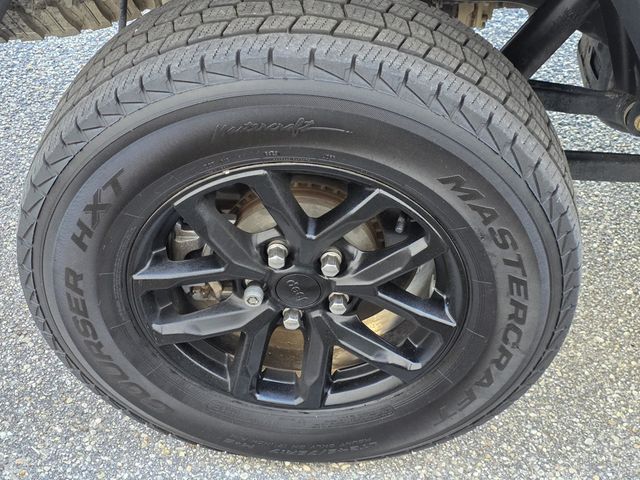 2021 Jeep Gladiator Sport - 22967014 - 32