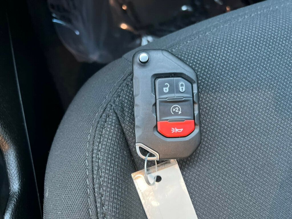 2021 Jeep Gladiator Sport S 4x4 - 22809874 - 26