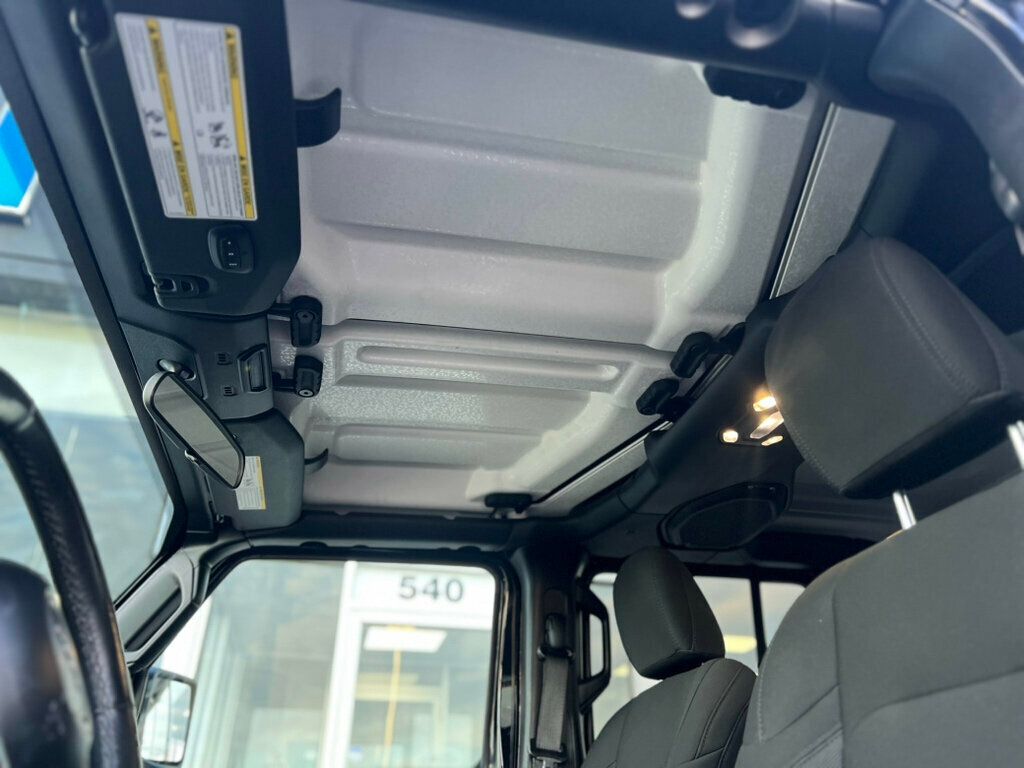 2021 Jeep Gladiator Sport S 4x4 - 22809874 - 35