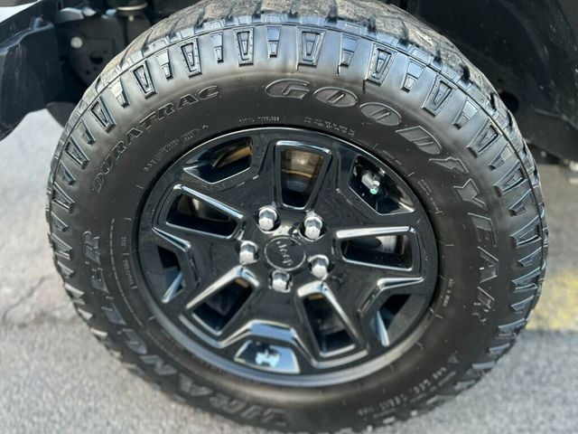 2021 Jeep Gladiator Sport S 4x4 - 22809874 - 43