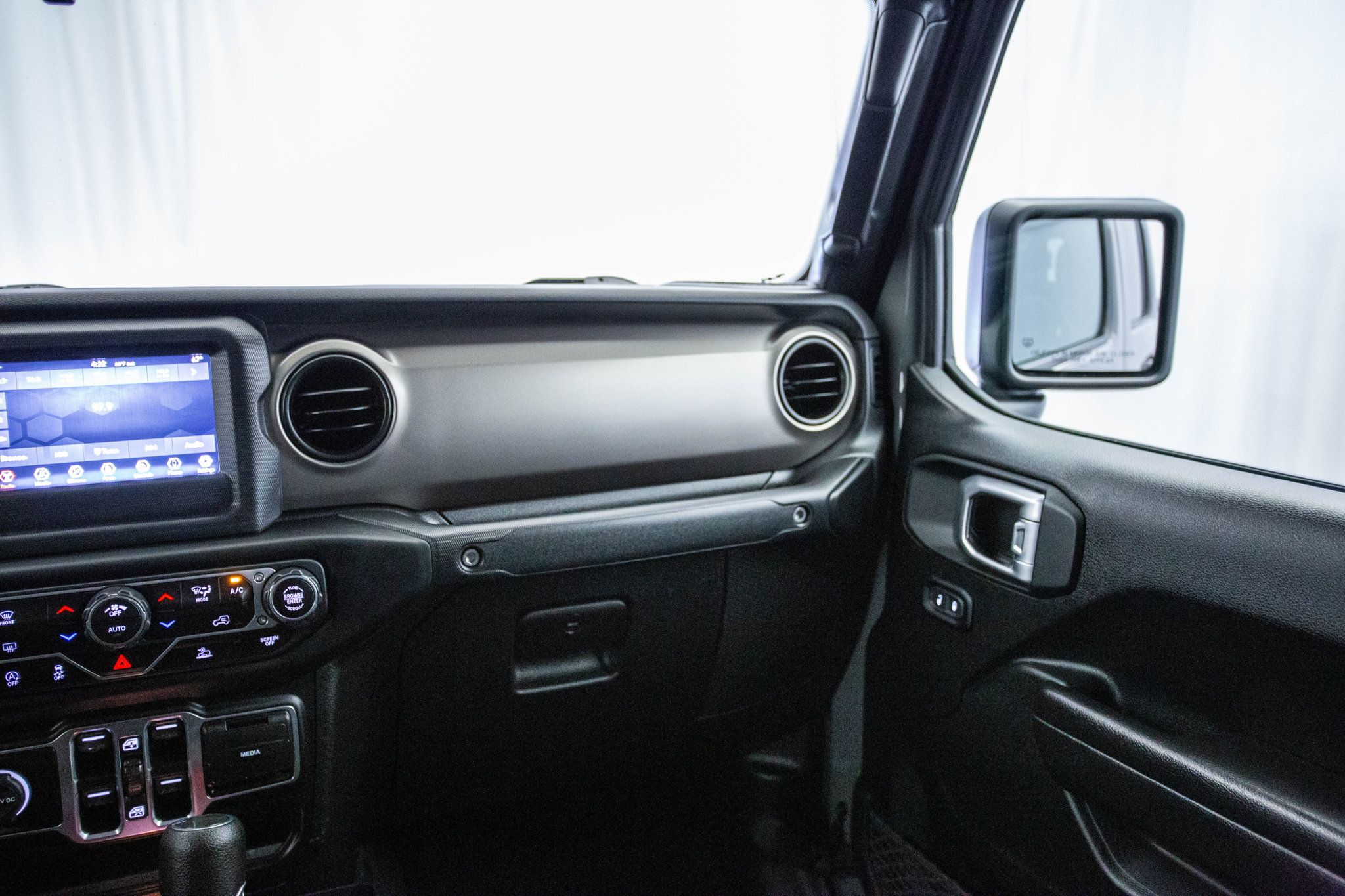 2021 Jeep Gladiator Sport S photo 6