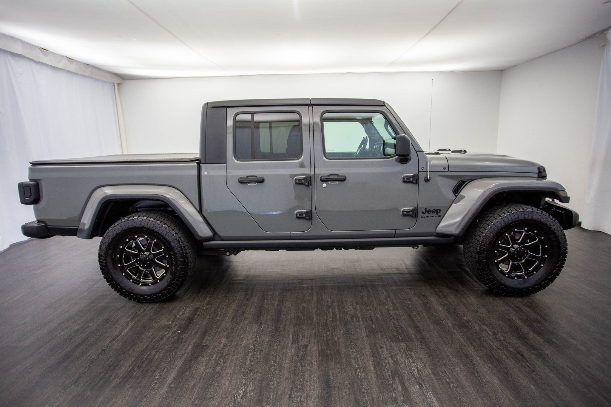 2021 Jeep Gladiator Sport S photo 7