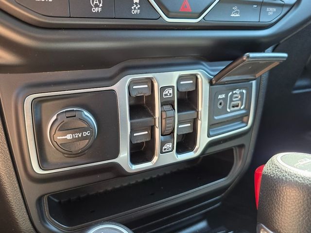 2021 Jeep Gladiator Willys 4x4 - 22923175 - 29