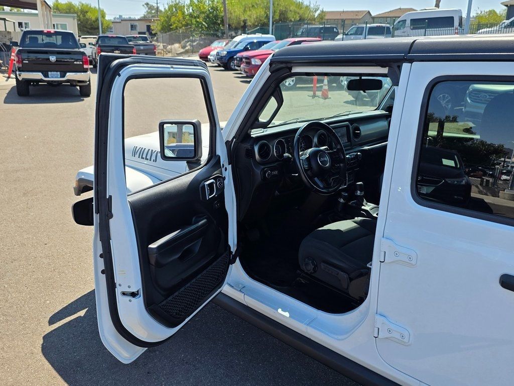 2021 Jeep Gladiator Willys 4x4 - 22923175 - 40