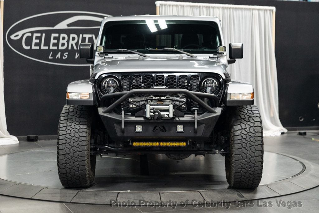 2021 Jeep Gladiator Sport photo 3