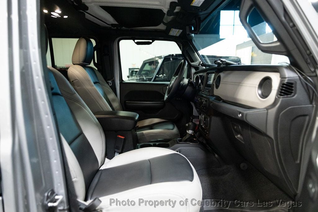 2021 Jeep Gladiator Sport photo 30