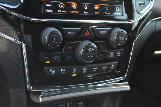 2021 Jeep Grand Cherokee 80th Anniversary 4x4 - 22905672 - 24